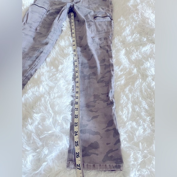 GAP CAMO CARGO PANTS SIZE 4 - Picture 8 of 13